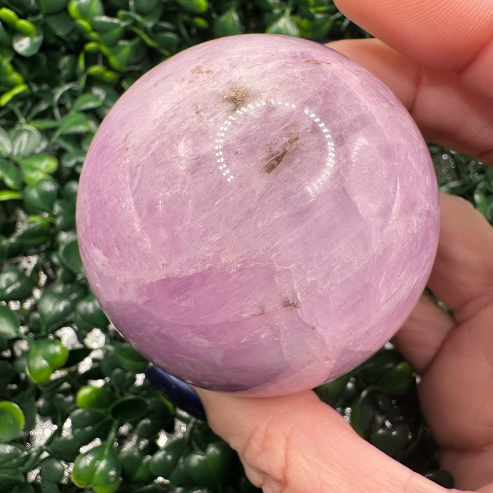 High Quality Kunzite Sphere 60mm *UV Reactive* - Picture 5 of 7
